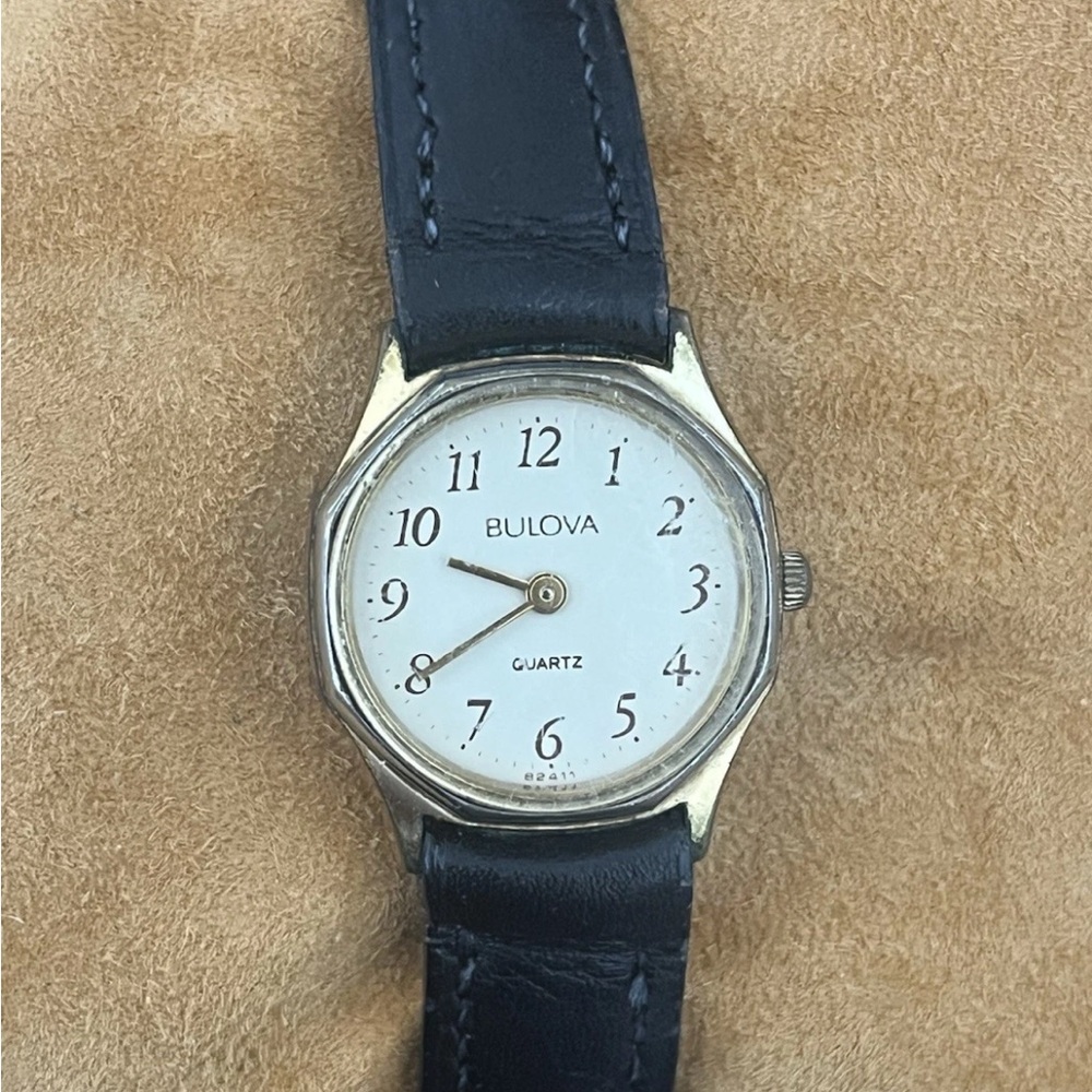 Vintage Bulova Swiss Quartz Gold Plated Watch With Leather Strap NOT WORKING